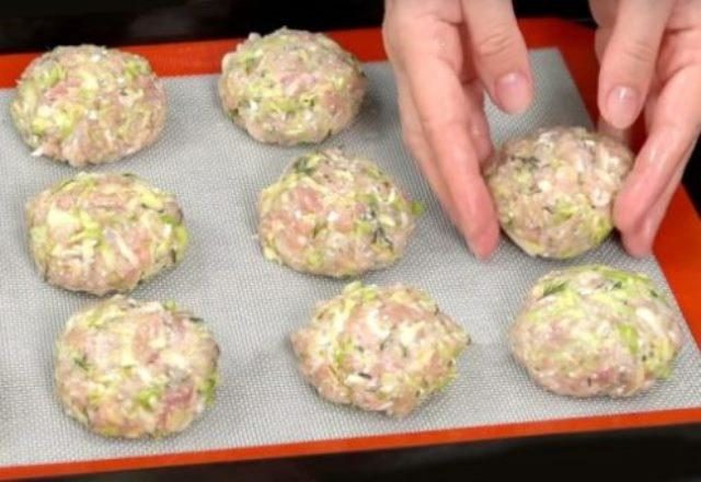 letnie-kotlety-dlya-tonkoj-talii-ni-odnoj-hlebnoj-kroshki-nikakoj-manki-ili-muki-1-1