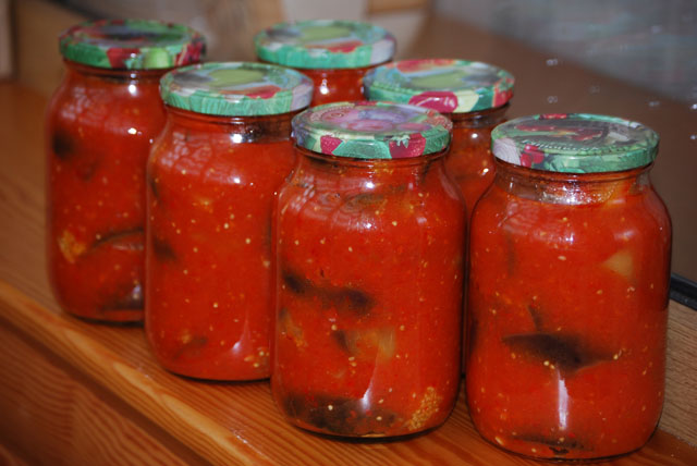 Вкусная и пикантная закуска из баклажан на зиму. Приготовить совсем несложно Вкусная и пикантная закуска из баклажан на зиму. Приготовить совсем несложно