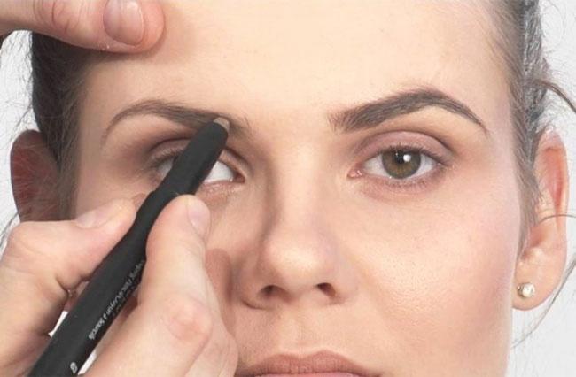 Советы по макияжу, которые оценят даже те, кто не красится