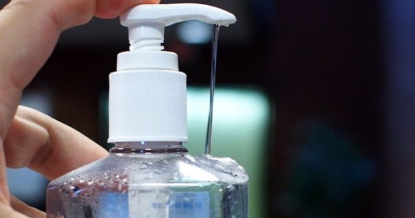 ВЫ ПОЛЬЗУЕТЕСЬ ЭТИМ КАЖДЫЙ ДЕНЬ, НЕ ДОГАДЫВАЯСЬ О ЕГО ВРЕДЕ