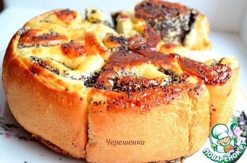 От тарелки не оторвать. Очень вкусный пирог.