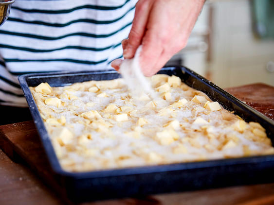 Масляный пирог – очень сочный рецепт