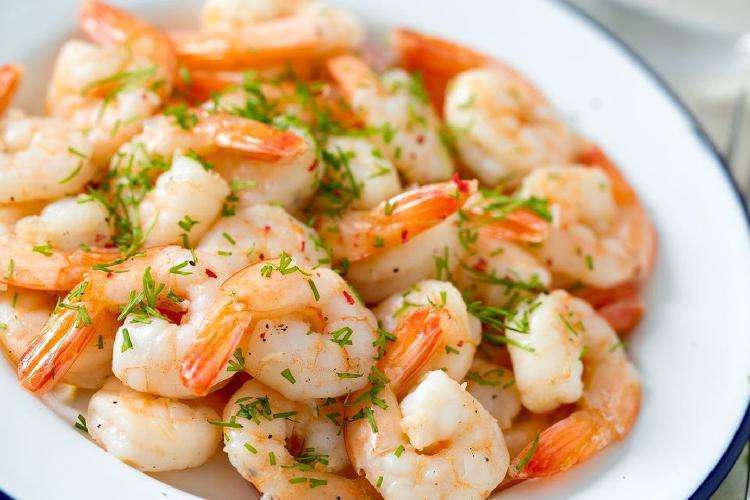 Креветки: какие вкуснее, как выбрать, чем полезен панцирь и другие интересные факты Креветки: какие вкуснее, как выбрать, чем полезен панцирь и другие интересные факты