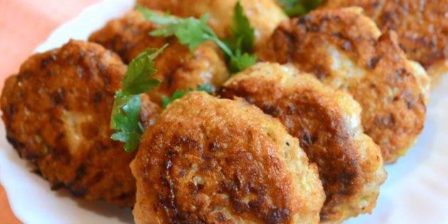 Как приготовить оладьи из кабачков: рецепты и секреты вкусного блюда Как приготовить оладьи из кабачков: рецепты и секреты вкусного блюда