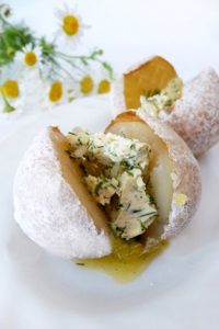 ПЕЧЕНЫЙ КАРТОФЕЛЬ “КАК НА КОСТРЕ” ПЕЧЕНЫЙ КАРТОФЕЛЬ “КАК НА КОСТРЕ”