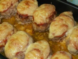 СОЧНЫЕ КОТЛЕТЫ ПОД ШУБОЙ ИЗ НЕЖНЕЙШЕГО ИНДЮШИНОГО МЯСА