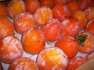 ВОТ ЗАЧЕМ Я ЗАМОРАЖИВАЮ ХУРМУ