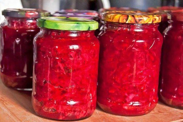 Универсальная заготовка из свеклы на зиму. Это очень вкусно и очень удобно.