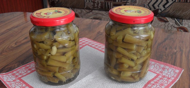 Маринованная  стручковая  фасоль