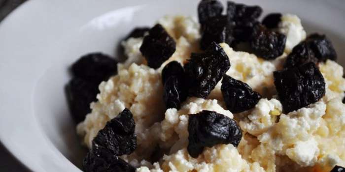 Целых 10 способов сделать творог вкусным: не ограничиваюсь фруктами и орешками