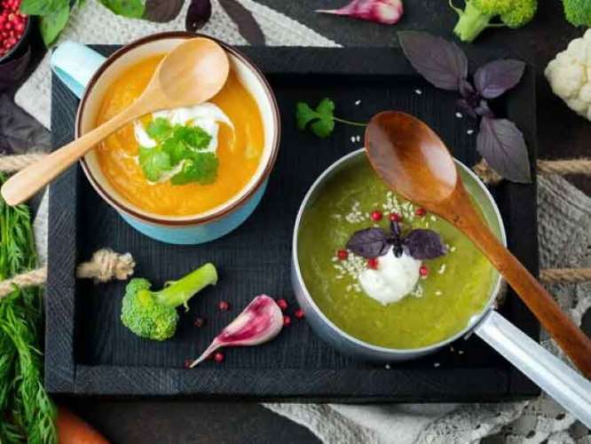 5 рецептов вкусных детокс-супов, которые помогут похудеть