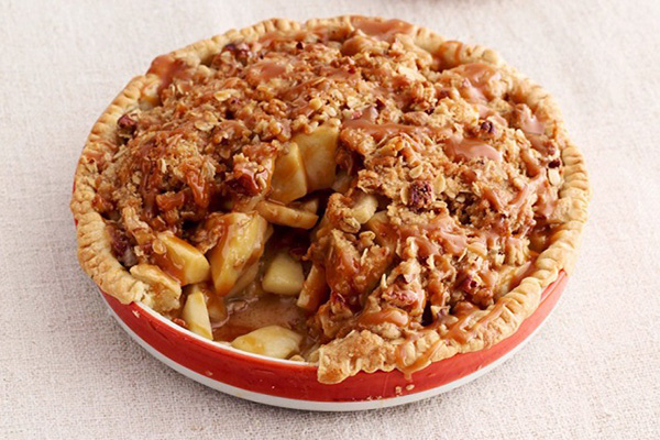 Яблочный пирог с карамелью