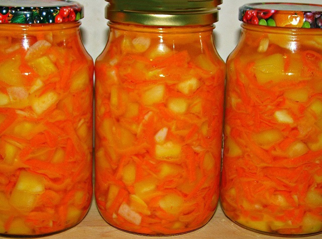 ОСТРЫЙ САЛАТ ИЗ КАБАЧКОВ