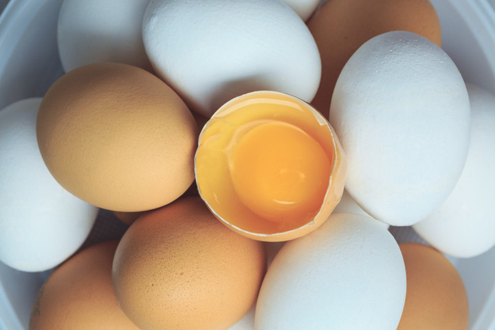 6 продуктов, богатых витамином D, которые стоит почаще есть осенью и зимой