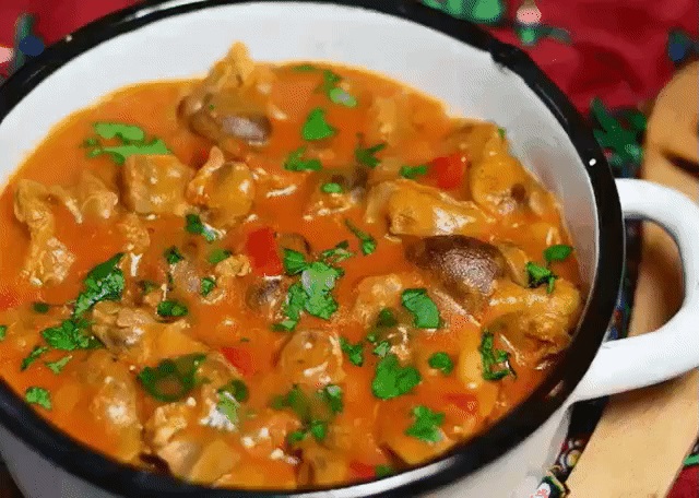 Рагу из куриных сердечек и желудочков