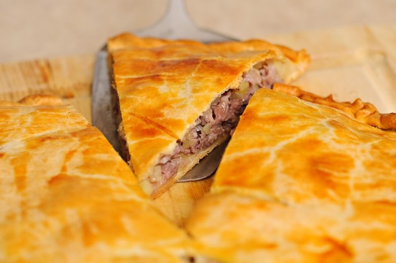ИЗУМИТЕЛЬНЫЙ МЯСНОЙ ПИРОГ — ПРОСТОЙ И НЕВЕРОЯТНО ВКУСНЫЙ