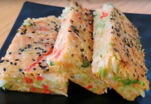 Необычный, но очень аппетитный рецепт из обычной капусты.