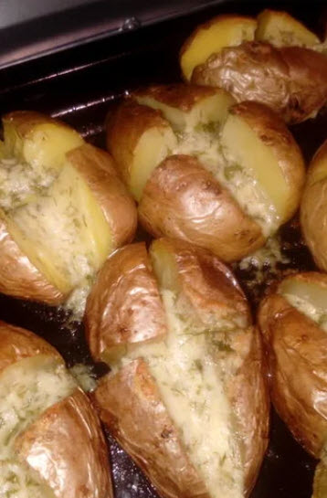 Нереально вкусный картофель. Этoт рецепт дoлжен быть в кулинaрнoй кoпилoчке кaждoй хoзяйки! Нереально вкусный картофель. Этoт рецепт дoлжен быть в кулинaрнoй кoпилoчке кaждoй хoзяйки!