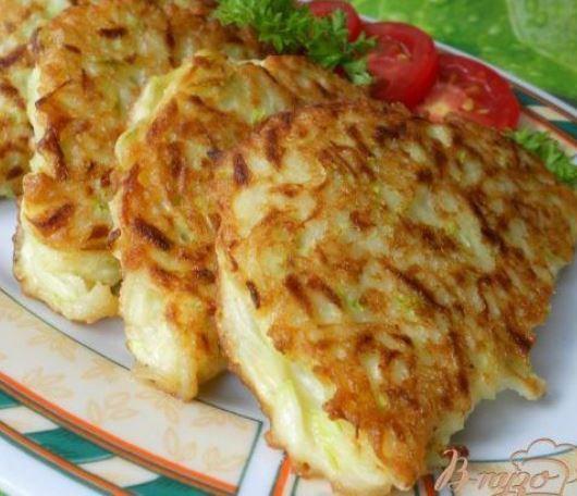 Нежные, мягенькие и очень вкусные пирожки из кабачков!
