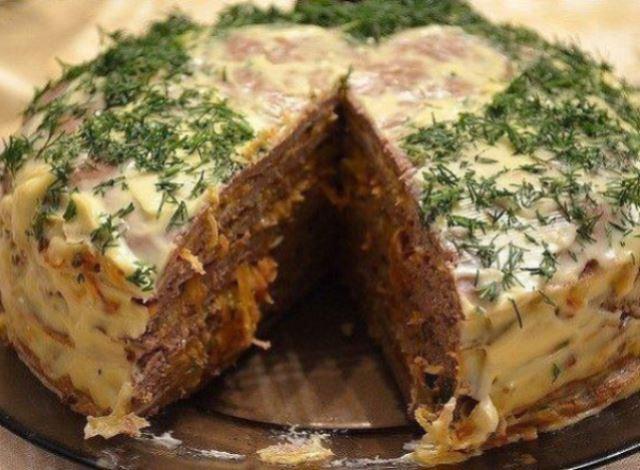Печёночный торт- великолепная холодная закуска. Приготовить может каждый!