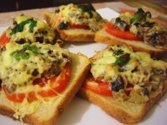 Рецепты горячих бутербродов на любой вкус