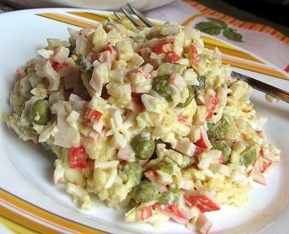 Салат «Лаура» затмил оливье и мимозу. Самый потрясающий вкус! Салат номер один в моей семье.