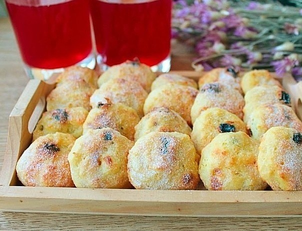 Такое вкусное, полезное творожное печенье с изюмом понравится и деткам, и взрослым.