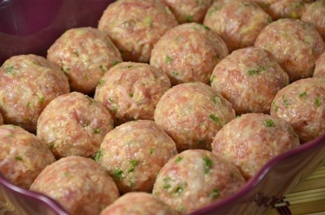 Тефтельки с сыром и зеленью