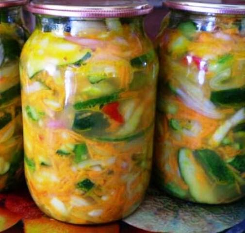Вкуснейший салат на зиму "Пикантный". Дежурный салат зимой. Открываешь баночку и салат готов, как - будто только что порезала свежий. Удобно и вкусно! Вкуснейший салат на зиму "Пикантный". Дежурный салат зимой. Открываешь баночку и салат готов, как - будто только что порезала свежий. Удобно и вкусно!