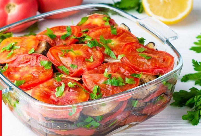 ВКУСНОТИЩА ИЗ ПОМИДОРЧИКОВ И БАКЛАЖАНОВ! СЪЕДАЕТСЯ ДО ПОСЛЕДНЕГО КУСОЧКА! ВКУСНОТИЩА ИЗ ПОМИДОРЧИКОВ И БАКЛАЖАНОВ! СЪЕДАЕТСЯ ДО ПОСЛЕДНЕГО КУСОЧКА!