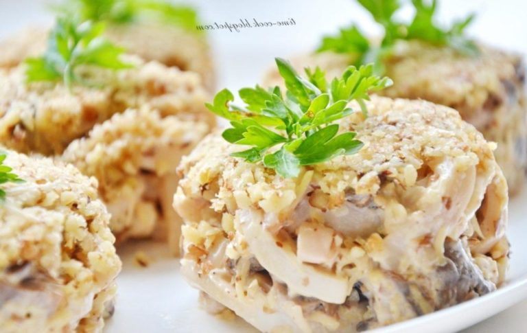 Высокобелковое новогоднее лакомство с кальмарами и орехами Высокобелковое новогоднее лакомство с кальмарами и орехами